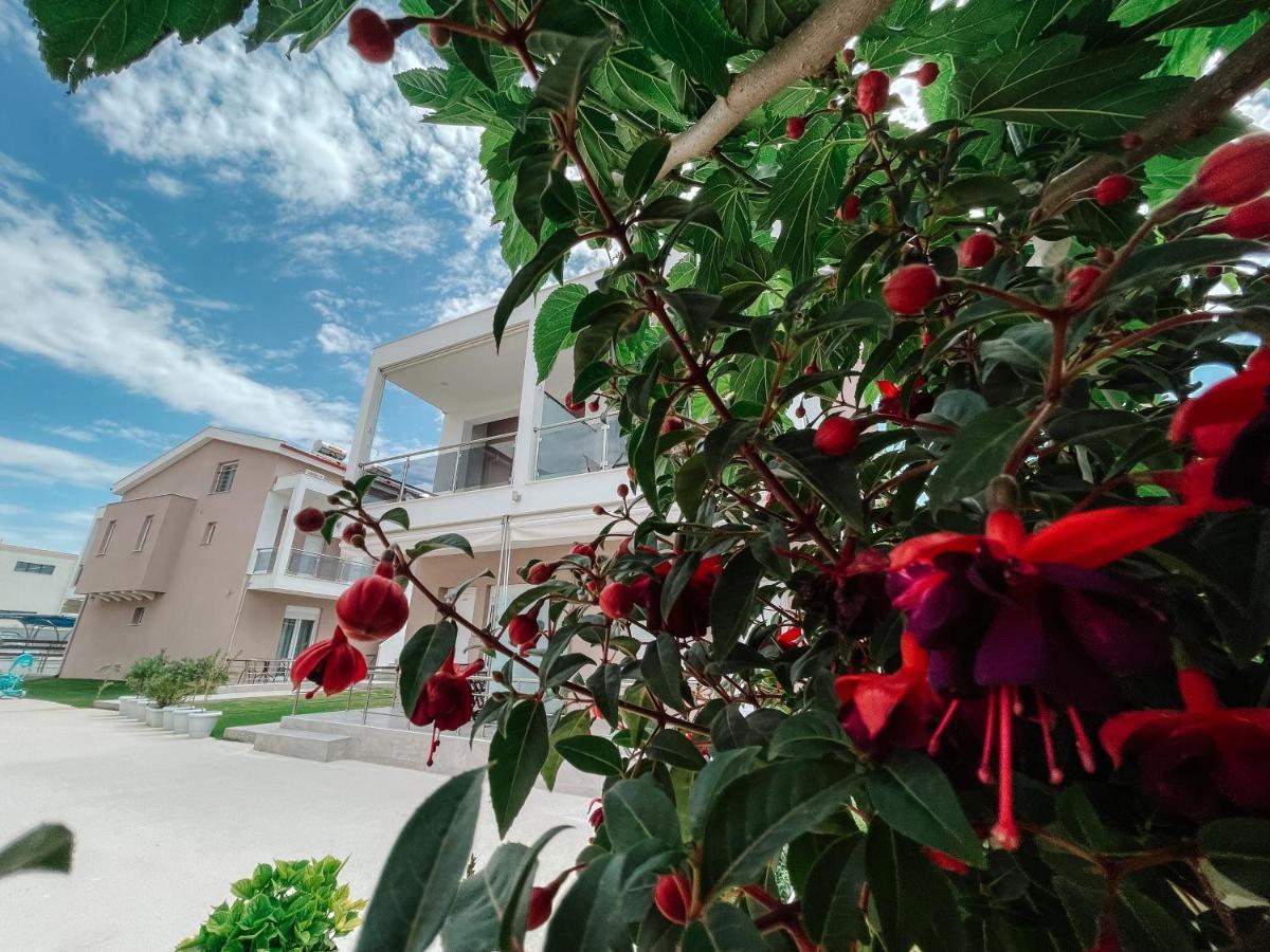 Siblings Apartments Nikiti  Exterior foto